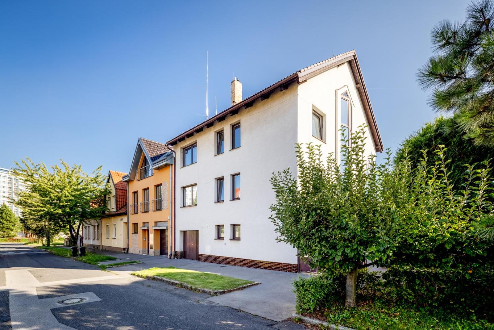 A.v.e. Kliská 3* Prag